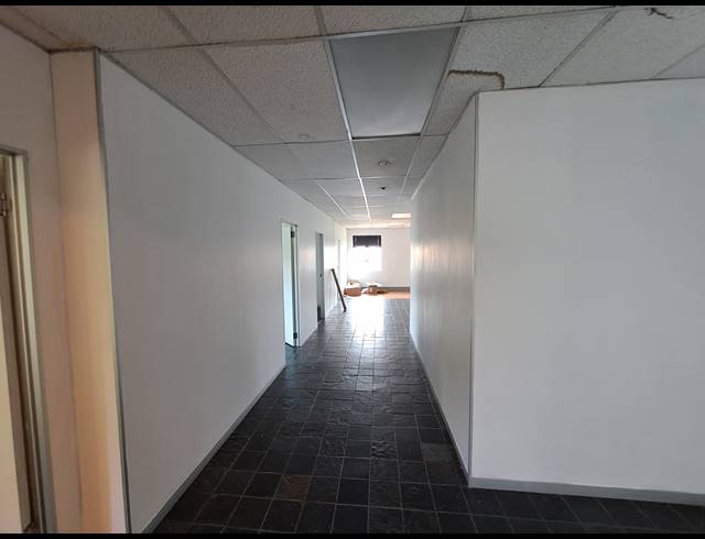 190M² OFFICE TO LET IN HYDE PARK
